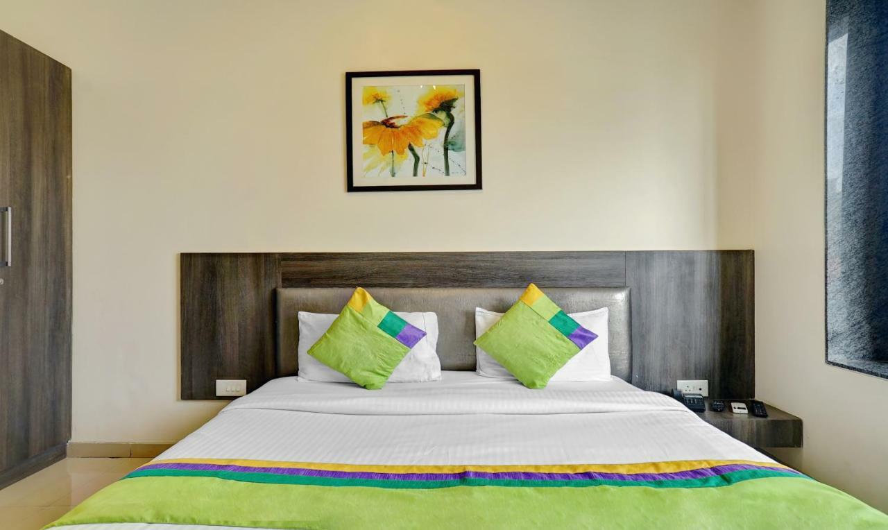 Treebo Bhagyashree Executive Mundhva Exterior foto