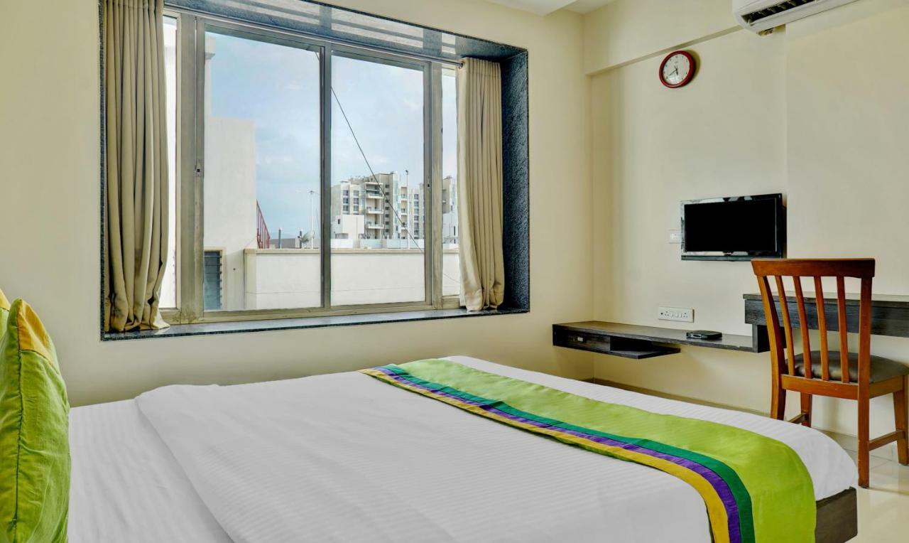 Treebo Bhagyashree Executive Mundhva Exterior foto