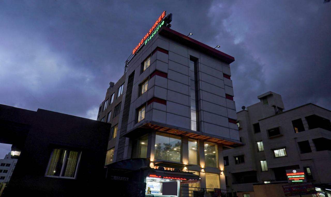 Treebo Bhagyashree Executive Mundhva Exterior foto